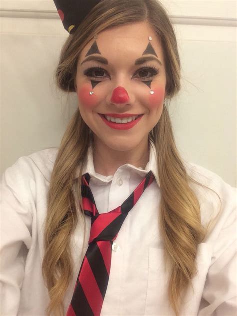 cute clown makeup  maquillage halloween clown halloween makeup