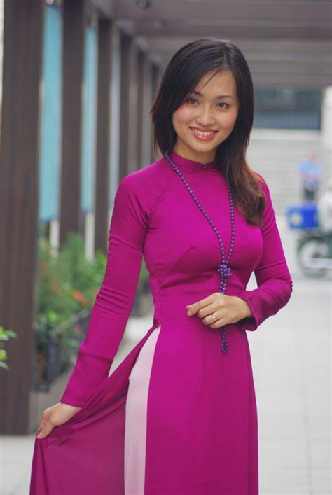 vietnamese long dress is so pretty with beautiful girl vietnamese long dress