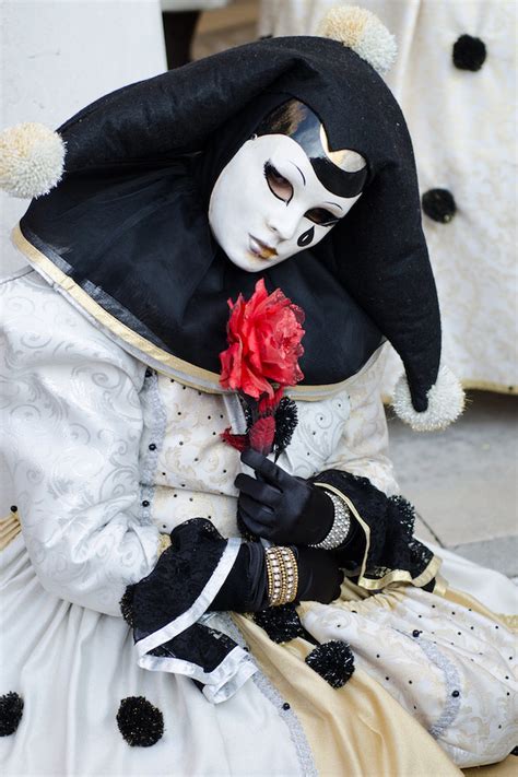 maschere  carnevale la tradizione veneziana magazine delle donne