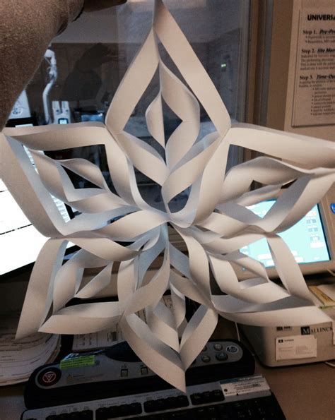 3d Snowflake Made Out Of 6 Pieces Of Printer Paper 3d Snowflakes
