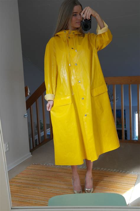 rukka yellow raincoat regenkleidung regenmantel kleidung