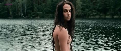 Nude Video Celebs Alicia Vikander Nude Kronjuvelerna