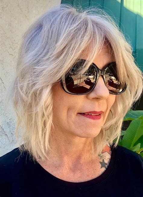 20 modern shaggy hairstyles for women over 50 with fine hair 2023