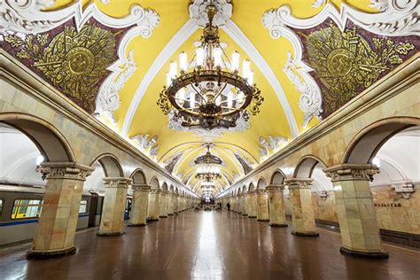 komsomolskaya metro station in moscow one of the city s many gorgeous stations