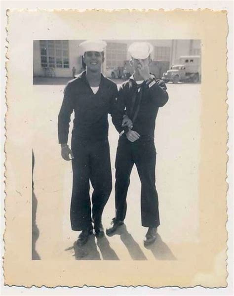 pin di goodicktion su uniform marinai uomini