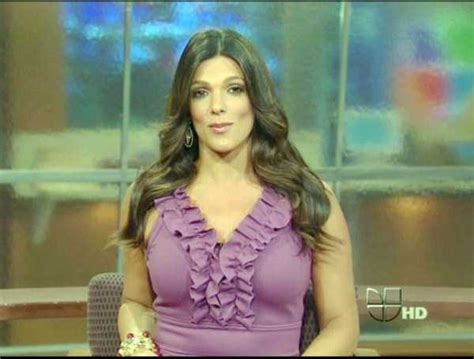 Hot Sexy Female Tv News Anchors 19 Klyker