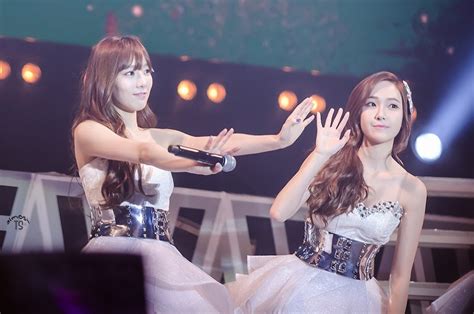 Jessica Once Said Something To Taeyeon That’ll Break Your Heart Koreaboo
