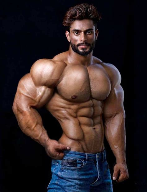 muscle morphs  hardtrainer indian bodybuilder muscle men muscular men