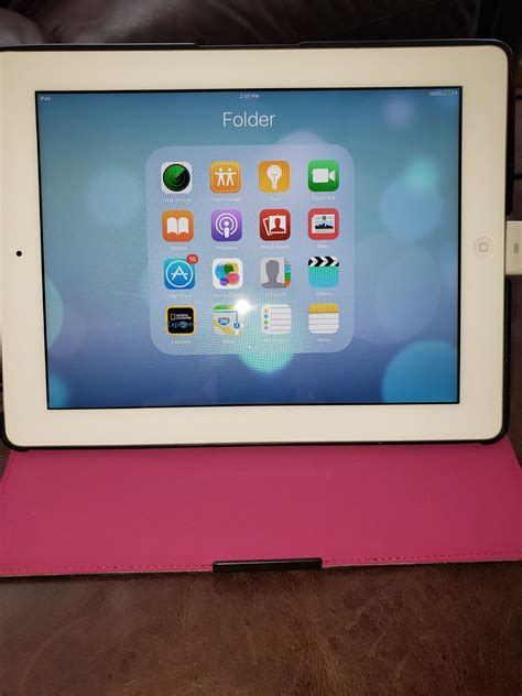 ipad model  clean  clear screen includes   charging cable   white