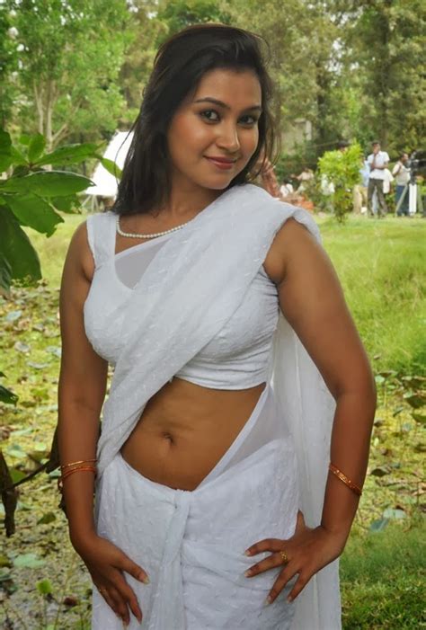 hot and sexy photo gallery for all over the world hot tamil actress