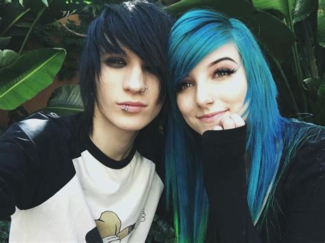 Pin By Firewater06 On Cute Emo Couples Cute Emo Couples Pretty Emo