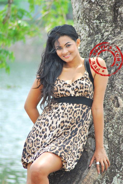 Srilanka Hot Sexy Actress Actors And Models Photos Piumi