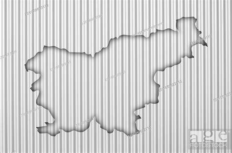 karte von slowenien auf wellblech map  slovenia  corrugated iron