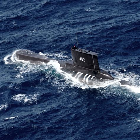 missing  submarine wwii submarine missing   years