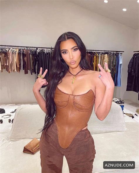 kim kardashian sexy and semi nude photos collection showing her hot