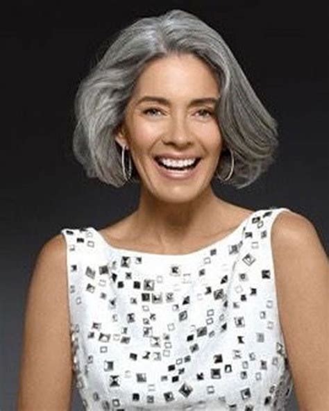 2018’s Best Haircuts For Older Women Over 50 To 60