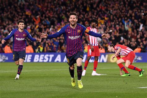 Lionel Messi Scores For Fc Barcelona Breaks La Liga