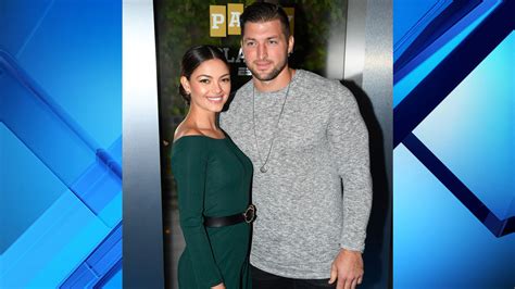 Tim Tebow Gets Engaged To Miss Universe