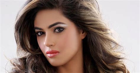meera chopra hot hd wallpapers high resolution pictures