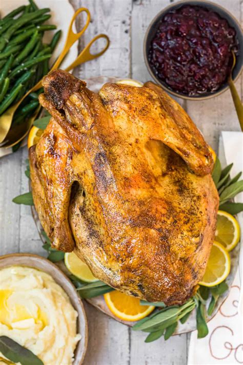 easy thanksgiving turkey roast turkey recipe the