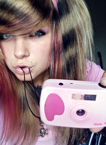 75 Pictures Of Pretty Emo Girls Emo Rawr