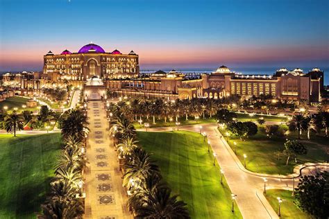 emirates palace hotels time  dubai
