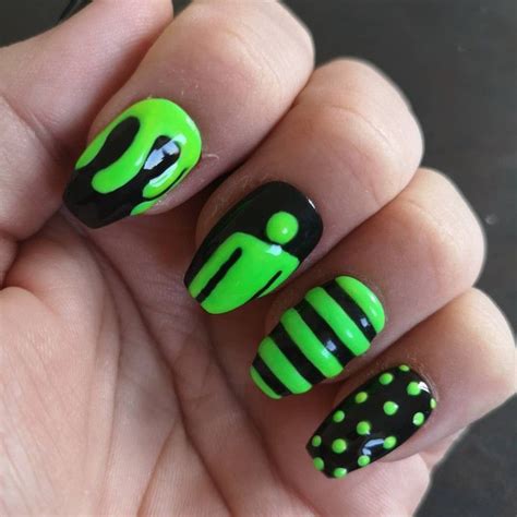 billie eilish inspired press  nails   edgy nails acrylic nail salon press  nails