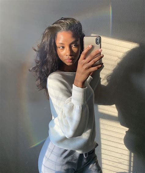 Pin Van Moonlight Op Mirror Selfies Mijn Haar Haar