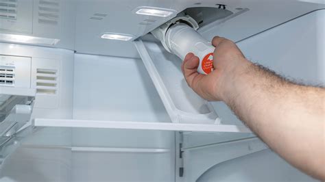 clean  fridges ice maker   easy steps americas