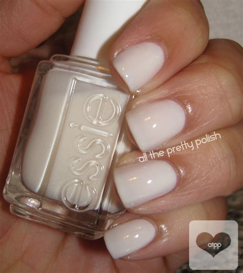 pretty polish essie marshmallow