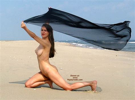 nude girl at the beach october 2002 voyeur web hall of fame