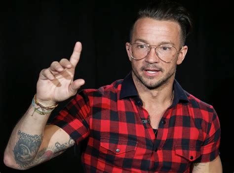 carl lentz hillsong pastor admits cheating on wife in
