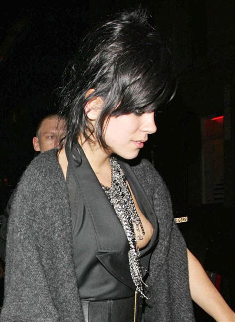 Lily Allen Nipple Slip And Topless Cliff Jumping Porn Pictures Xxx