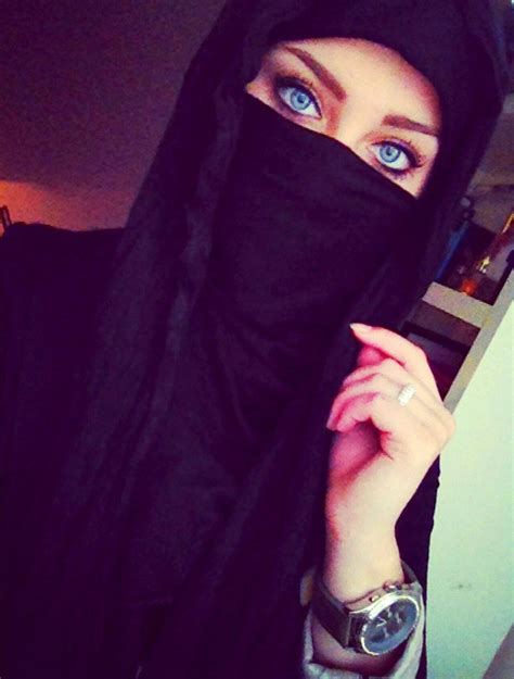 Pin By ملكة الاحساس😍 😍 On رمزيات بنات محجبات Niqab Arab