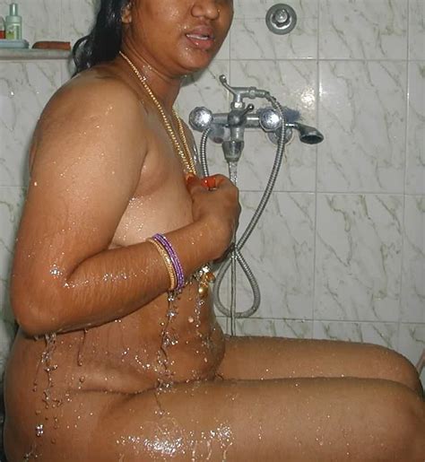 Sexy Bhojpuri Bhabhi Nude Photos Nangi Chut Gand Images