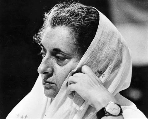 What Time Said In 1975 When Indira Gandhi Declared Emergency In India