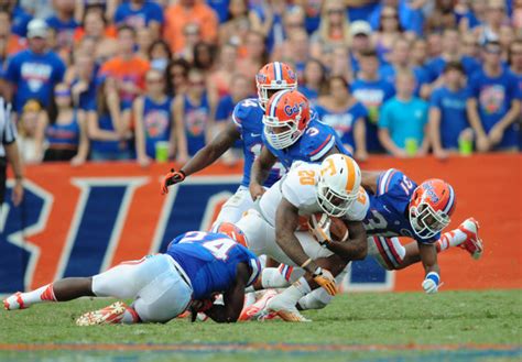 Gators Defense Dominant In Victory Against Volunteers