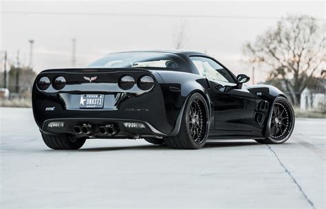 chevrolet corvette  zr carbon fiber  signature series strasse