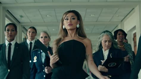 ariana grande is doing more for sex education than the u s government
