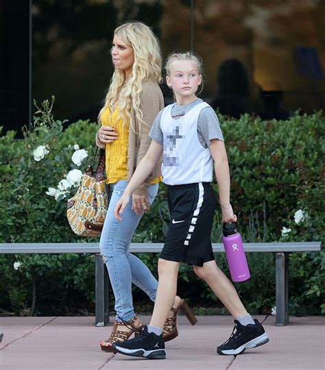 Jessica Simpson And Daughter Maxwell Run Errands Images – Hollywood Life