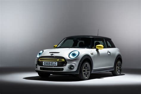 mini electric hatchback kw cooper   kwh dr auto  lease
