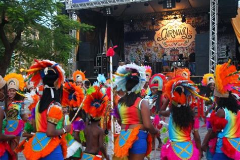 carnaval agitou final de semana na grande ilha  imparcial