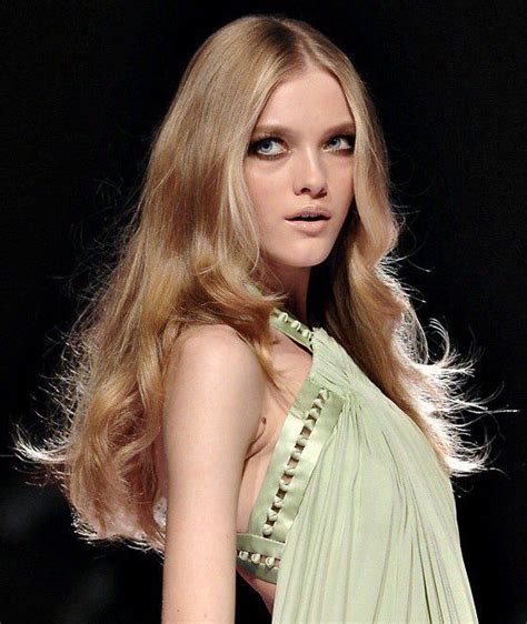 vlada roslyakova for versace s s 2008 fashion models high fashion