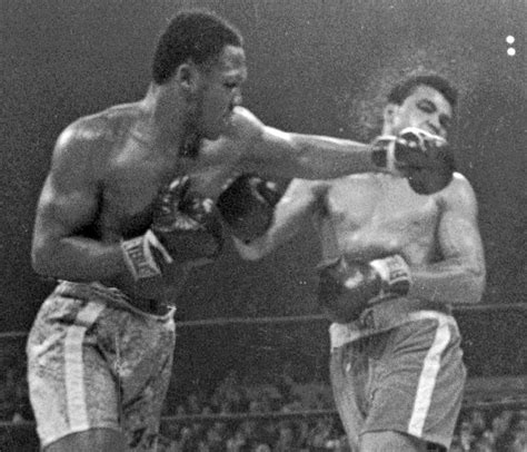 Boxing Great Joe Frazier 67 Dies After Bout With Cancer