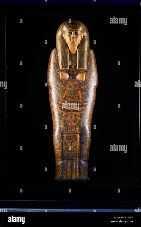 ancient egyptian sarcophagus  res stock photography  images alamy