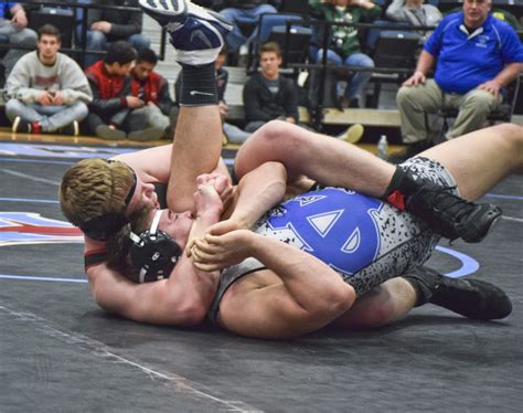 girard wrestlers keep it simple advance to state news