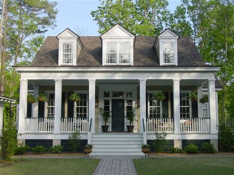 pin  anise bennett   country southern home cottage house plans porch house plans