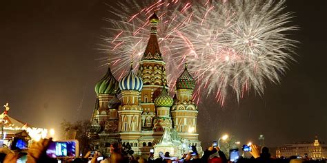 The Biggest New Year S Eve Celebrations Around The World