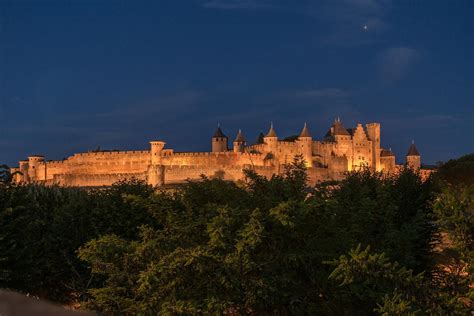 fortified city  carcassonne  night rcastles