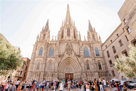 barcelonas churches